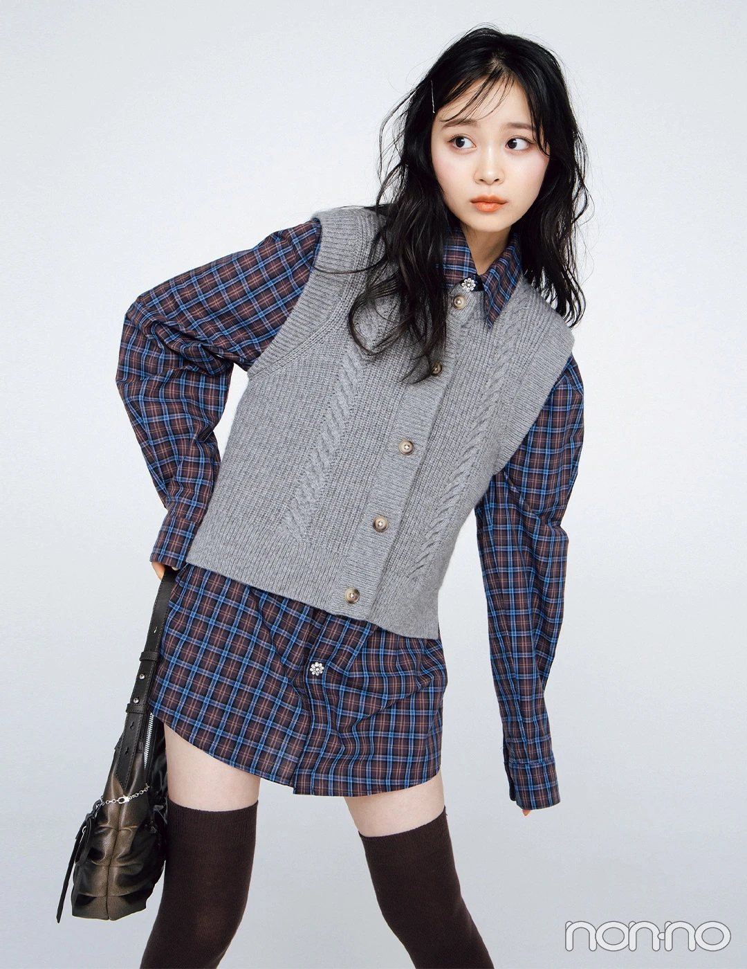 【non-no web】林芽亜里が着こなす大学生の毎日コーデ