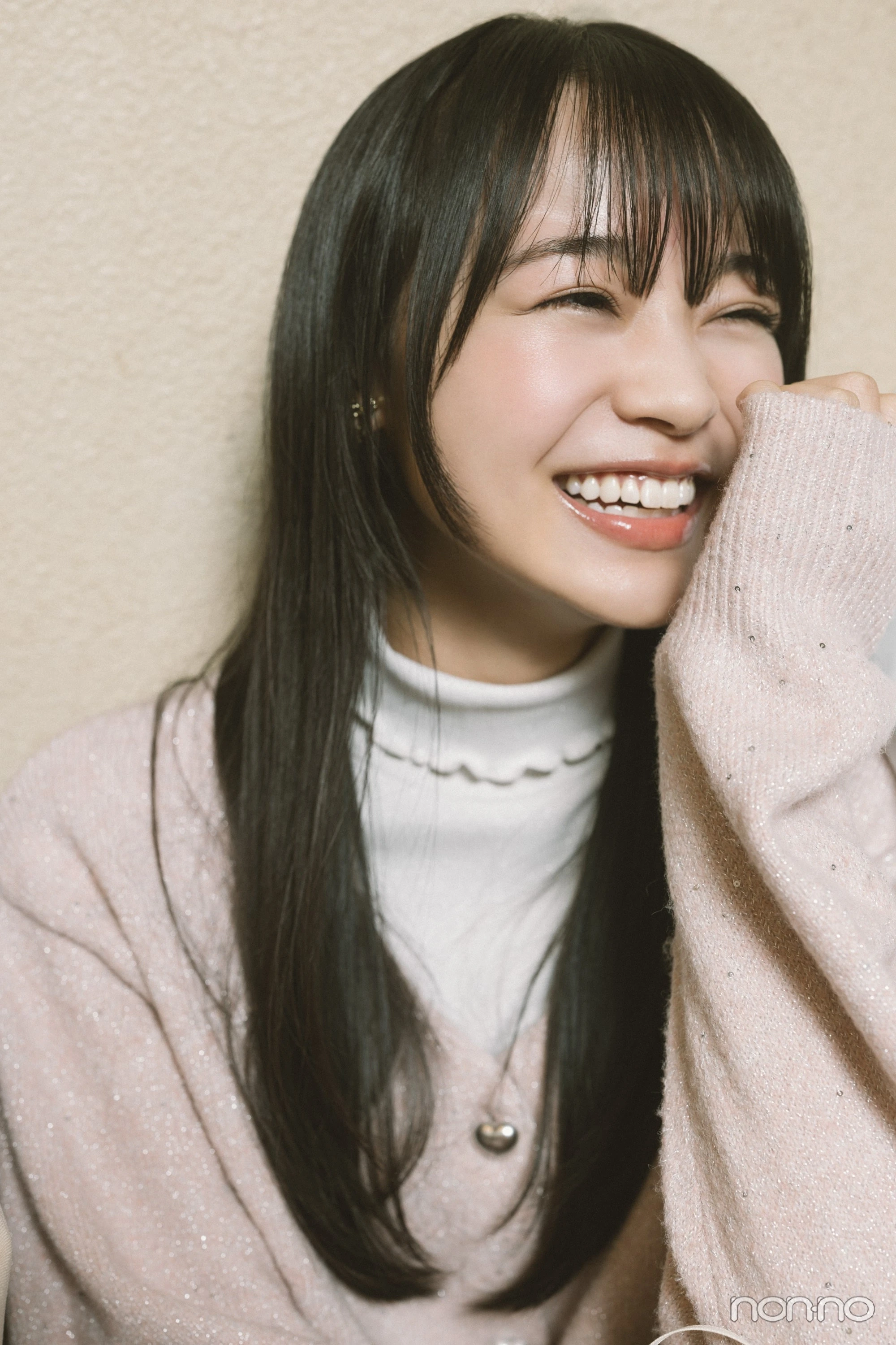 林芽亜里のソロショット