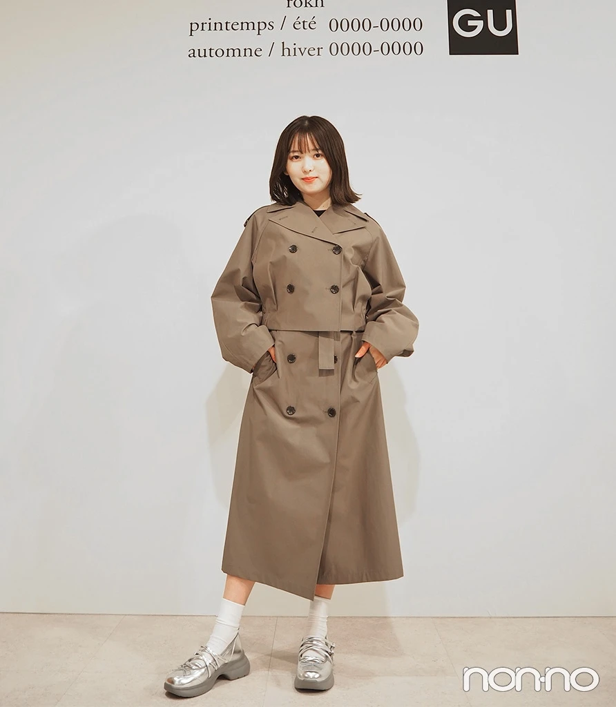 GU×rokhのコラボ「ショートトレンチコート by rokh」×「トレンチスカート by rokh」