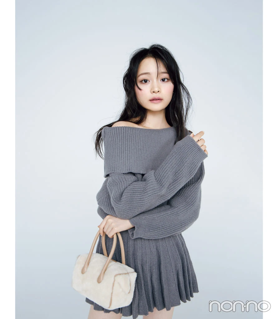 GRL（グレイル）のミニワンピを着た林芽亜里の