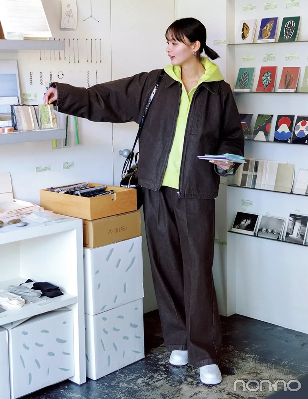遠藤さくらが着こなす大学生の一週間コーデ 木曜日のセットアップコーデ