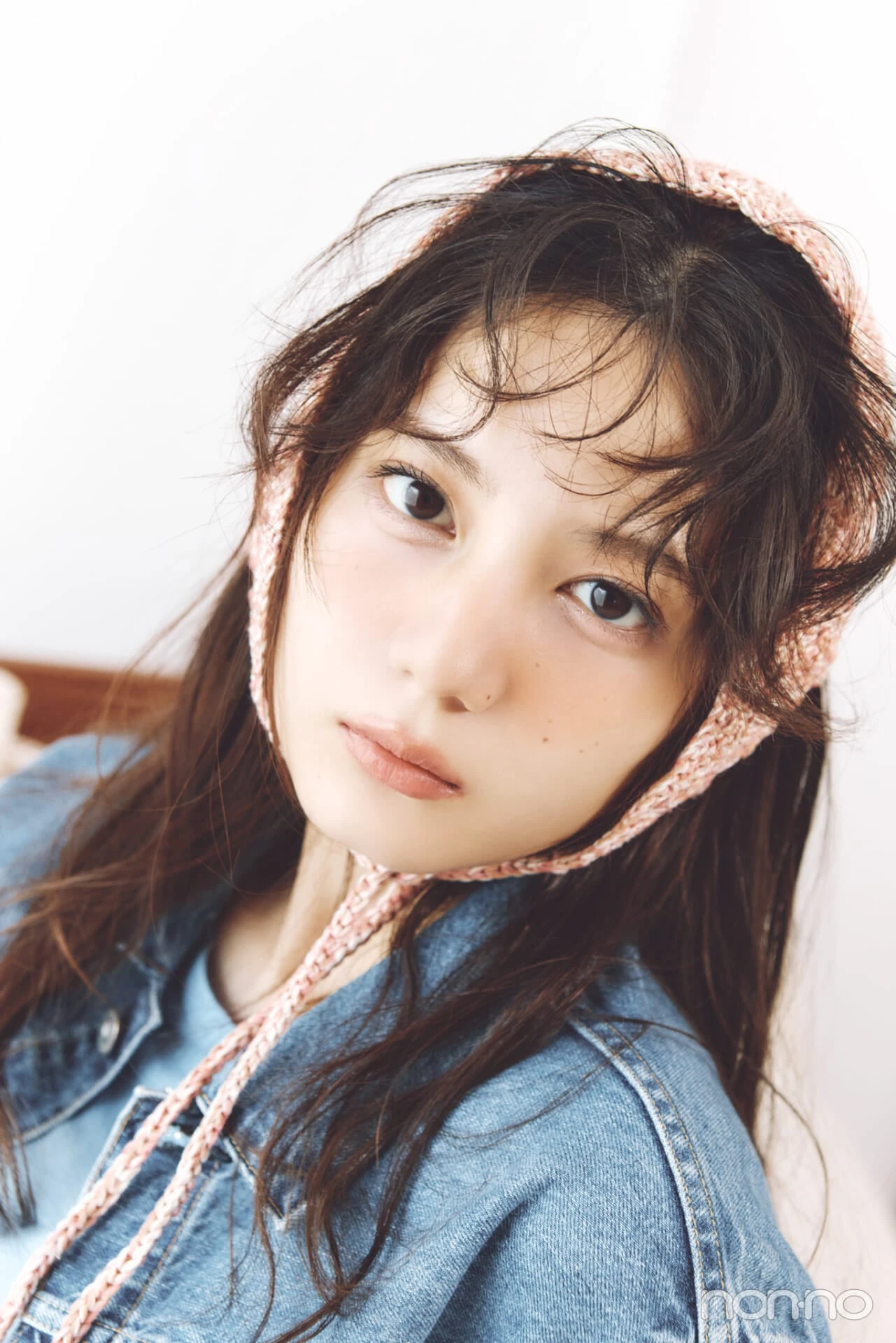 小坂菜緒のヘアアレ14daysのバブーシュカ巻きの仕上がりカット