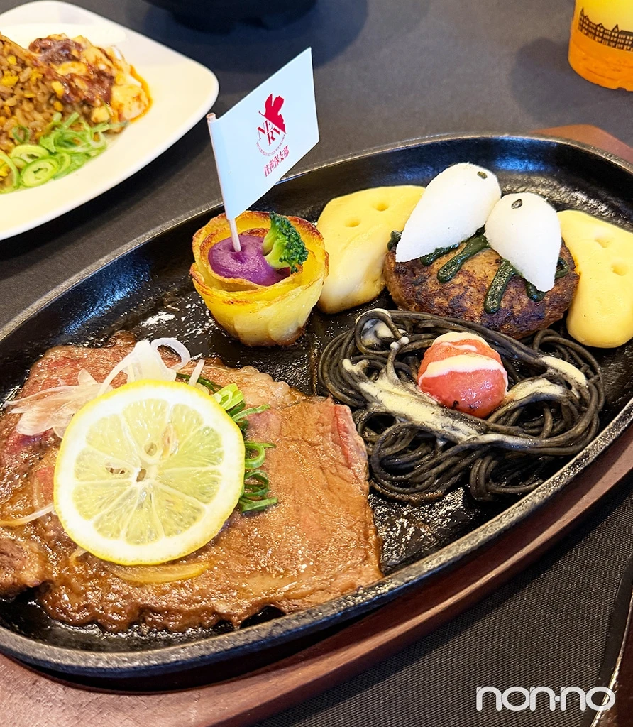 使徒、襲来 レモンステーキ＆ハンバーグプレート￥2500
