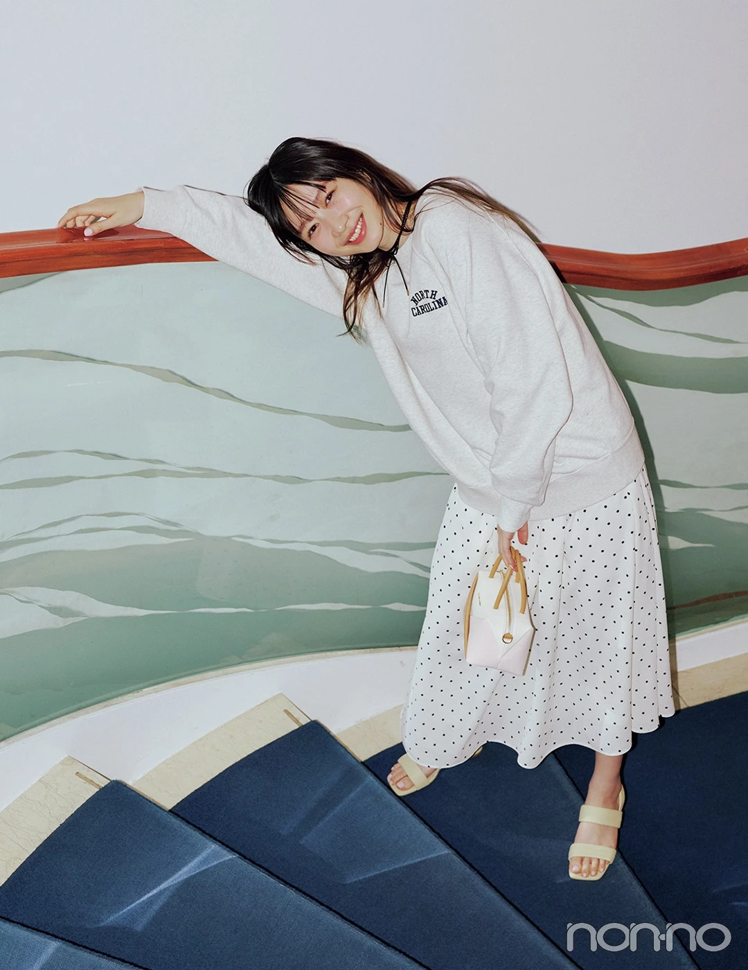 【non-no web】岡本夏美が着こなす大学生の毎日コーデ