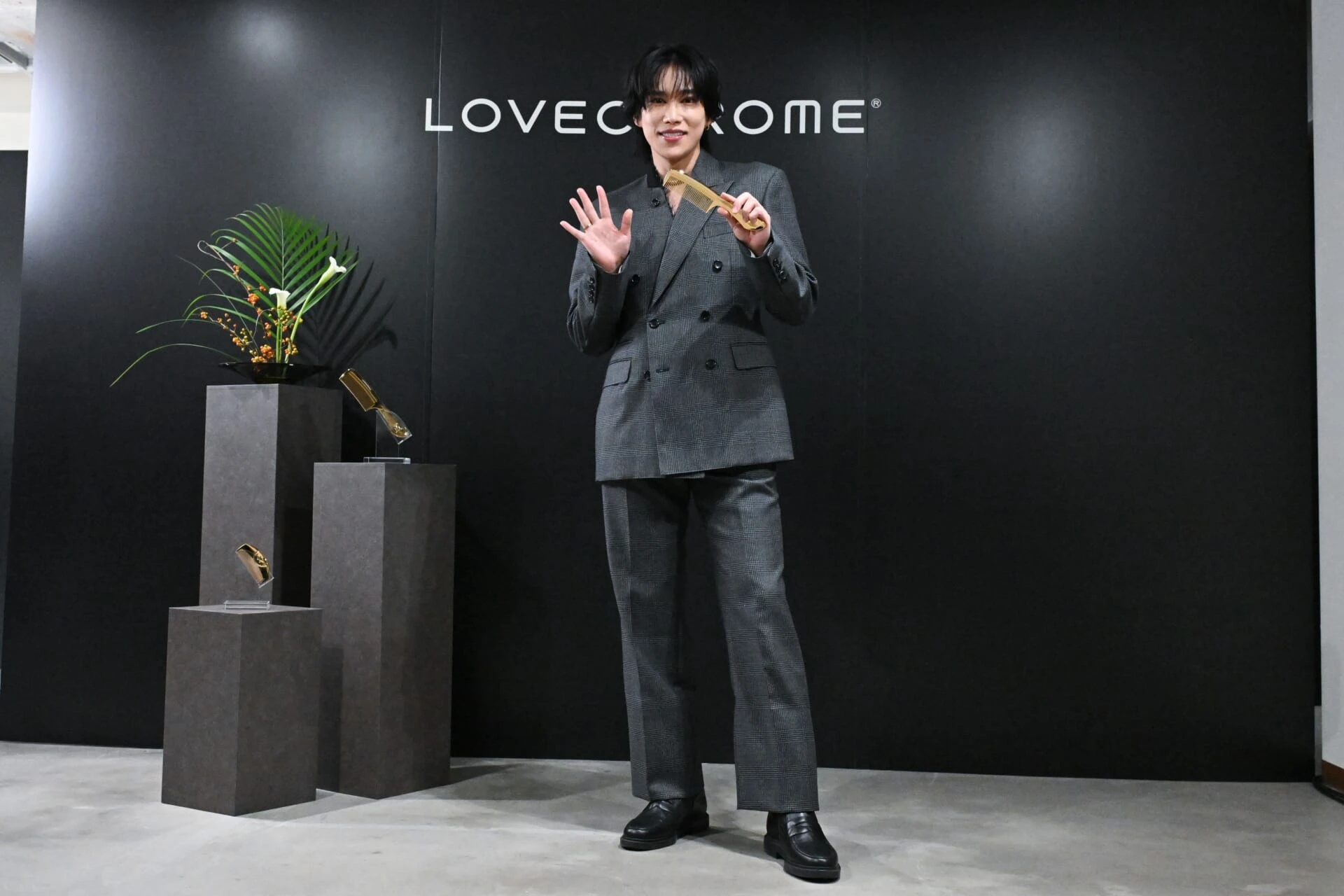 千賀健永さん全身