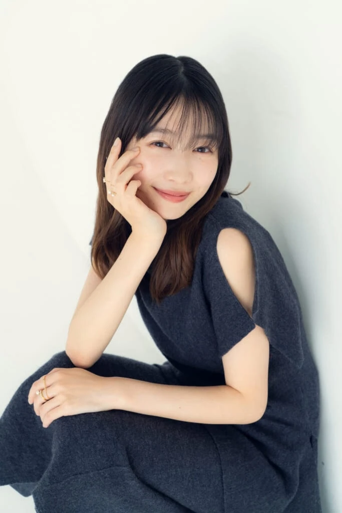 ほほえむ岡本夏美さん