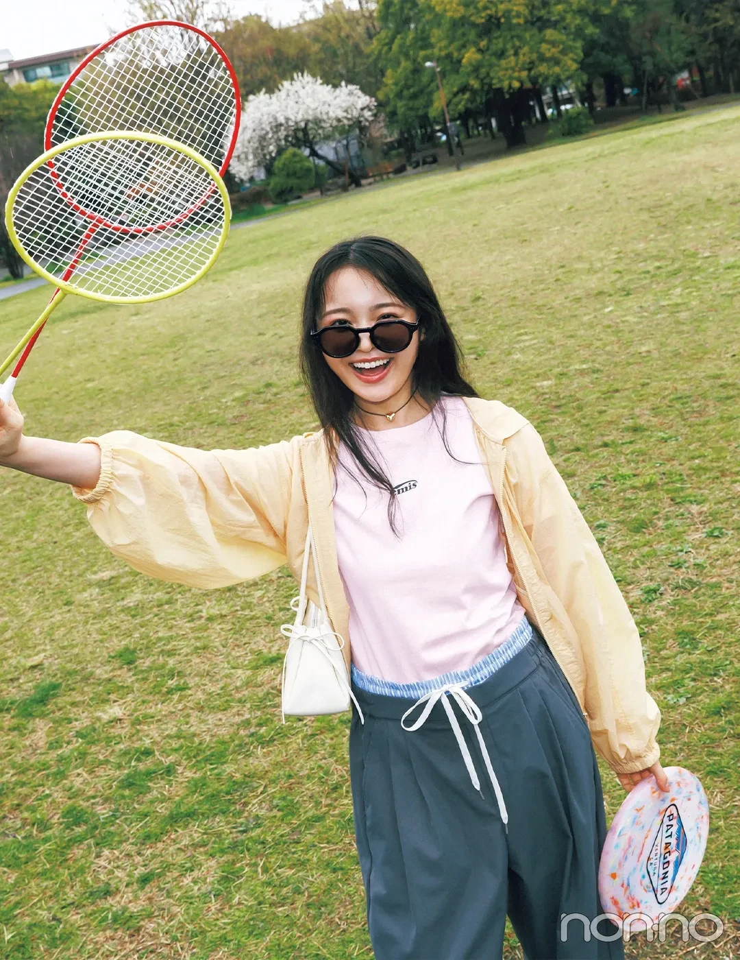 林芽亜里の大学生の一週間コーデ 土曜日のパンツスタイル