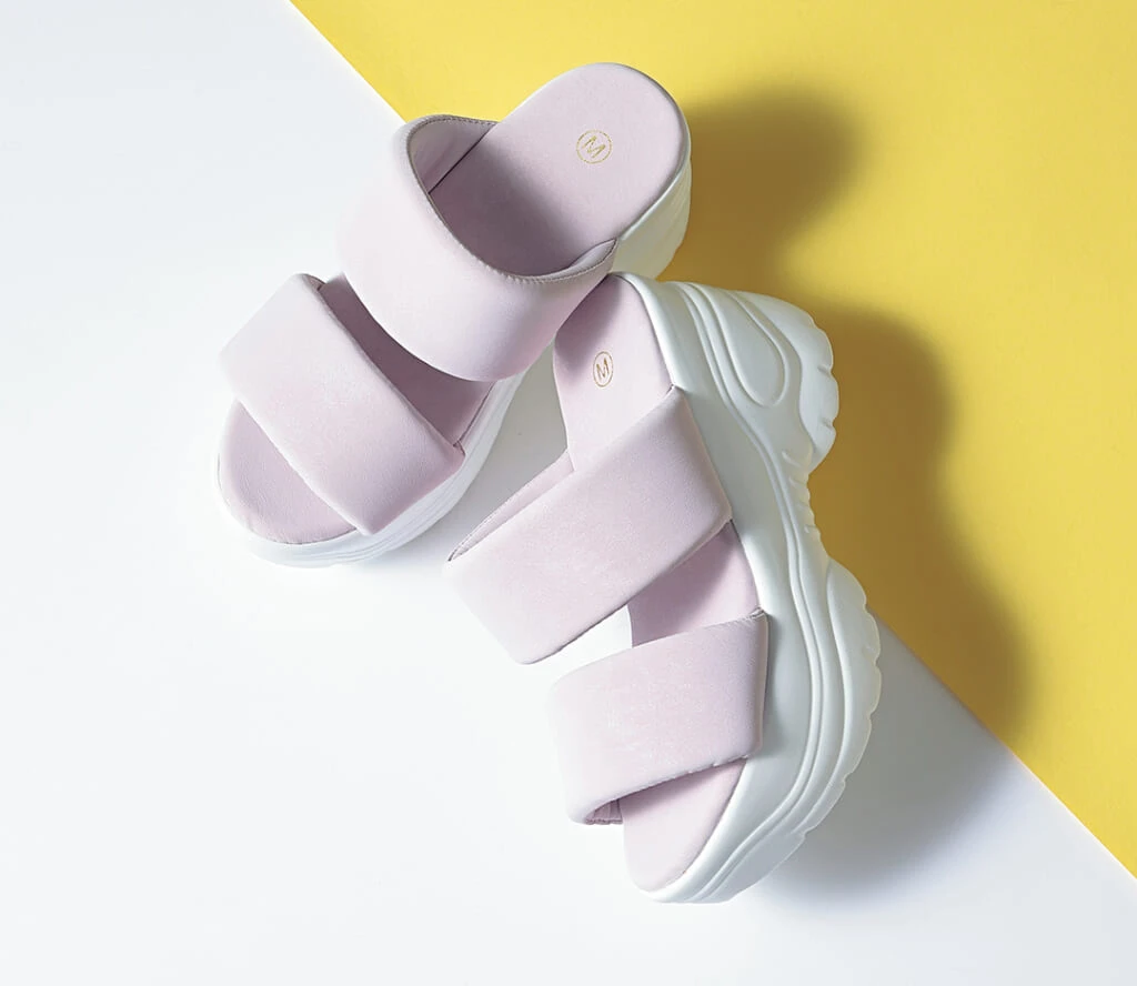 Shoes in Closetの厚底サンダル