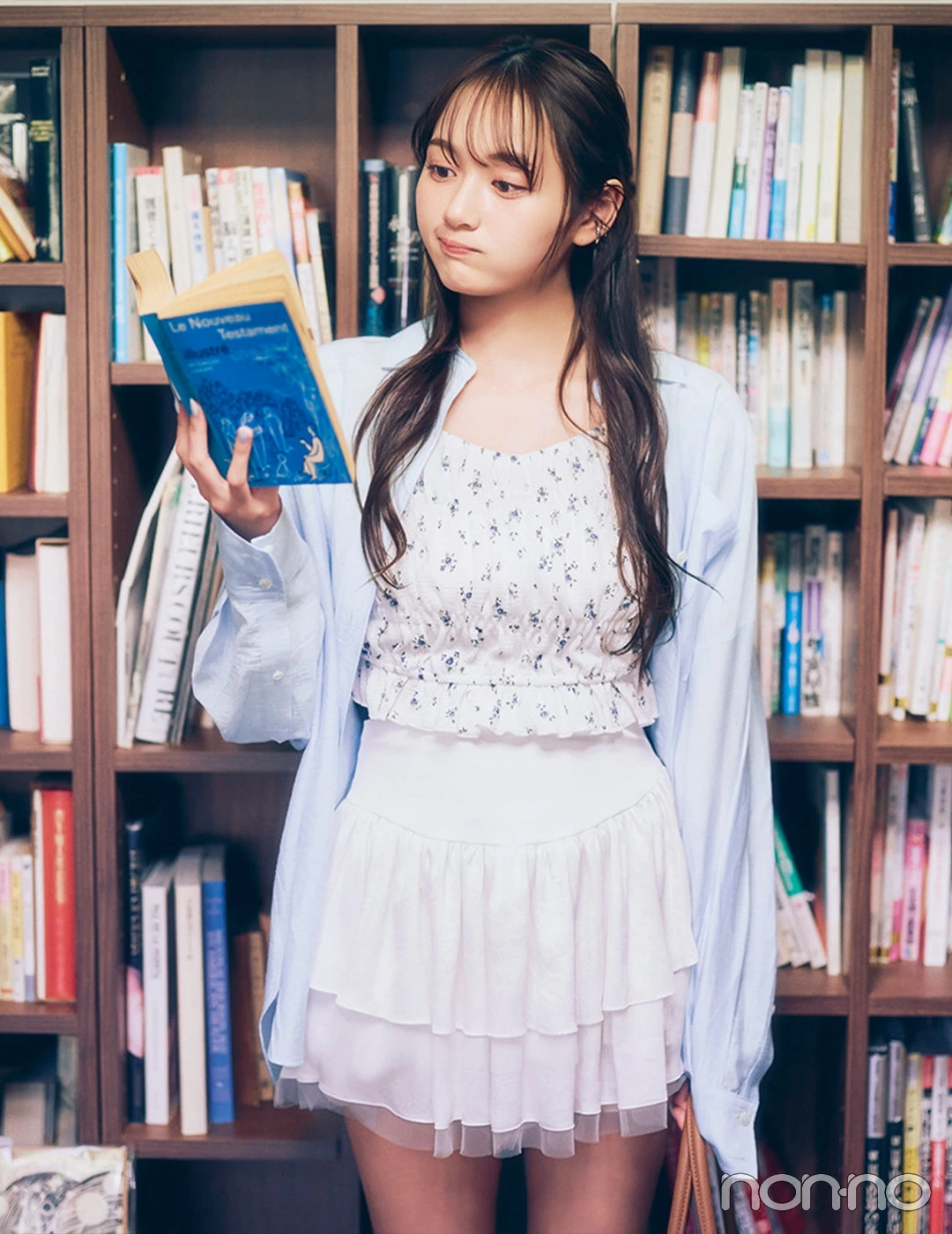 【non-no web】加藤栞が着こなす大学生の毎日コーデ