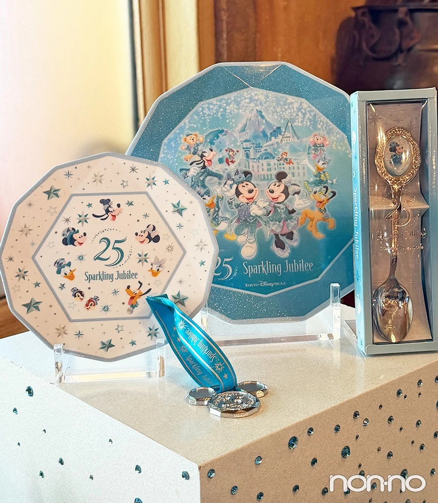 東京ディズニーシー25周年のスーベニア13品／きらめくブルーが可愛い