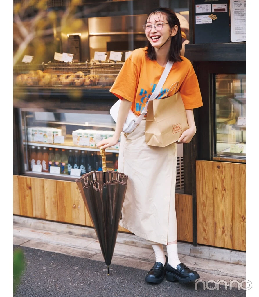 雨の日コーデ/ビッグTシャツ×撥水スカート