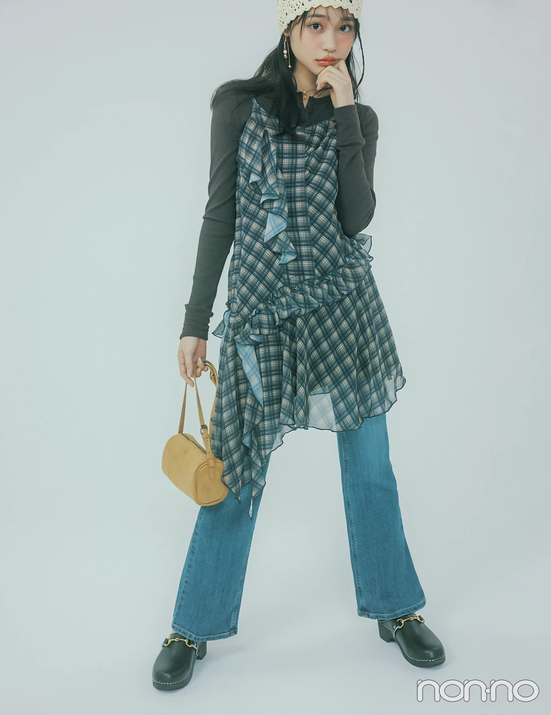 【non-no web】林芽亜里が着こなす大学生の毎日コーデ