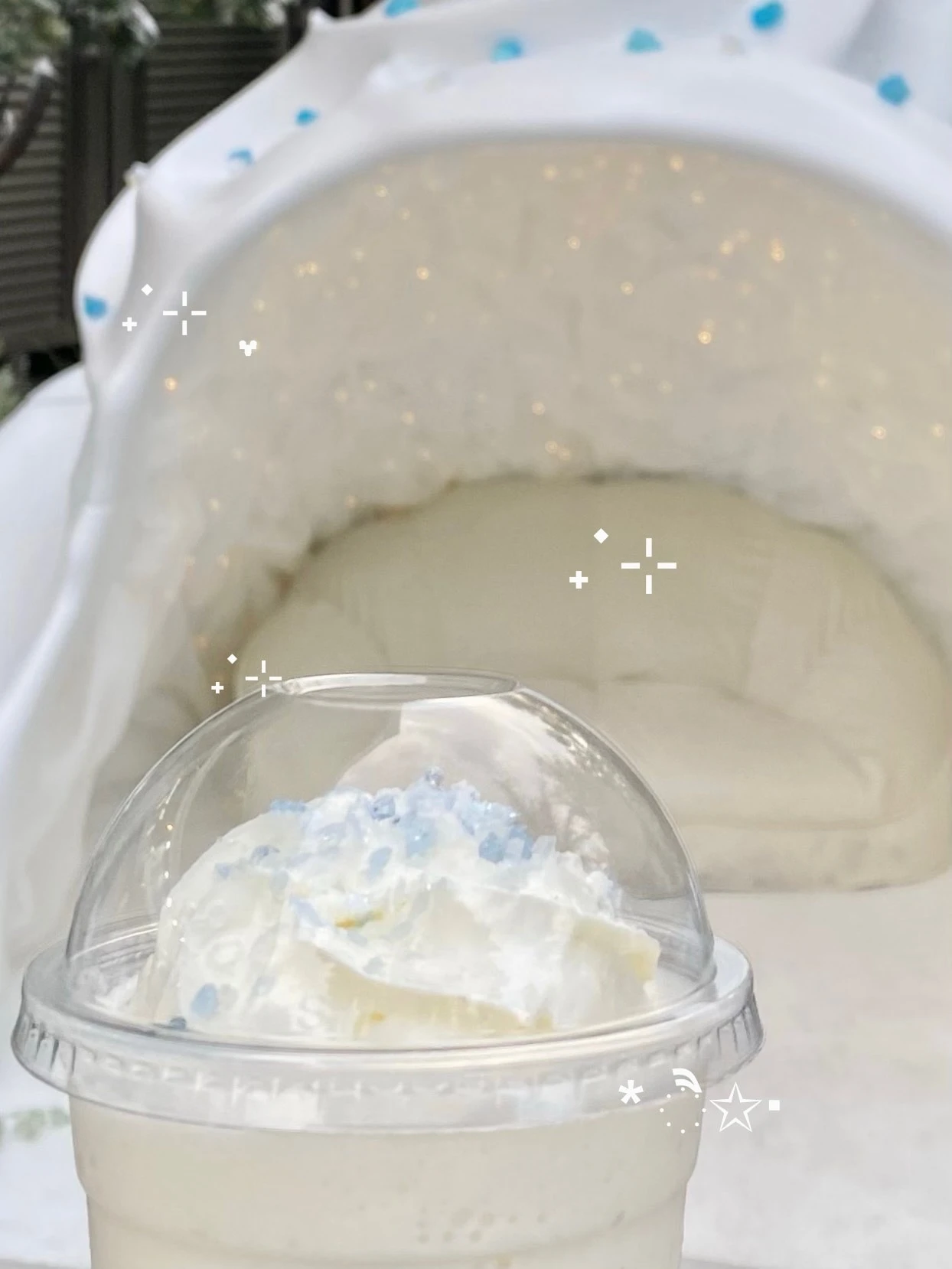 スタバ新作「マカダミアホワイトスノーチョコレートフラペチーノ」