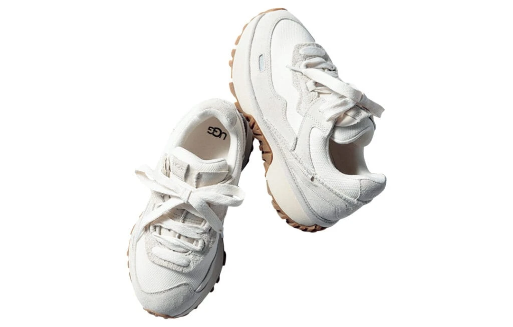 白スニーカー大賞「UGG®RetroFi Low
Ceramic」