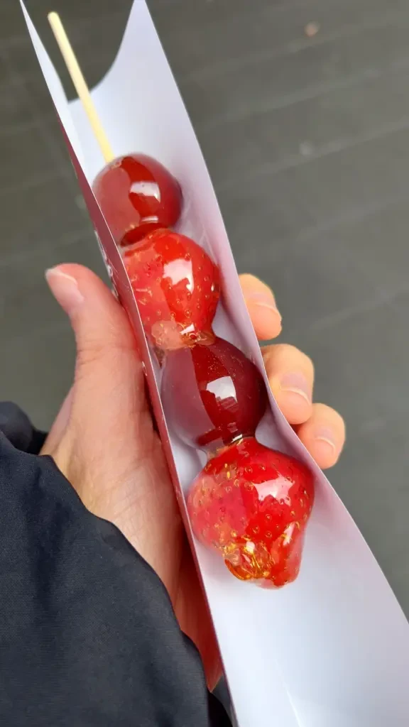 いちごぶどう飴 大須商店街 ストロベリーフェチ