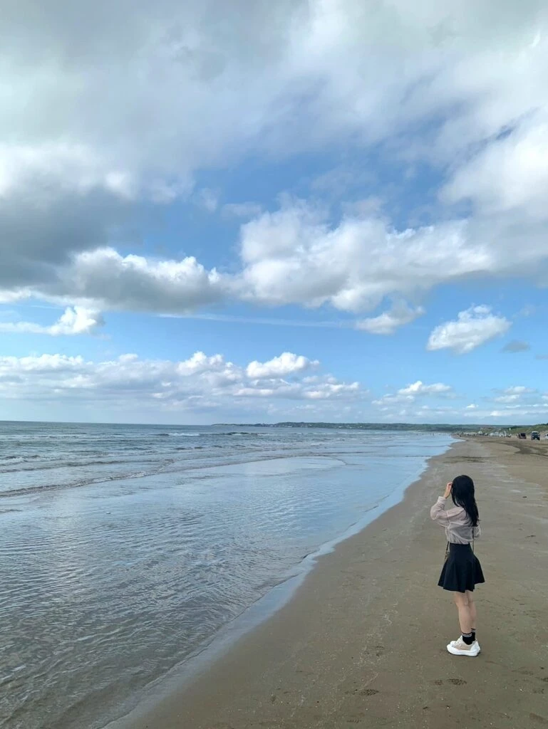千里浜なぎさドライブウェイ 海辺 浜辺 曇り空 