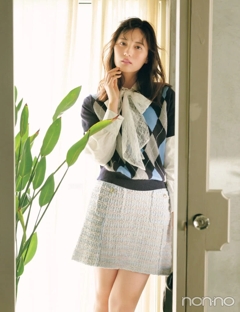 小坂菜緒が着こなす大学生の毎日コーデ