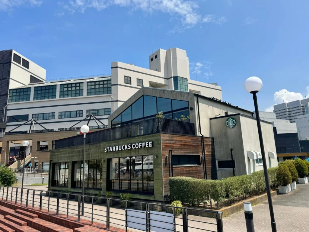 スタバ横須賀 コースカベイサイド外観