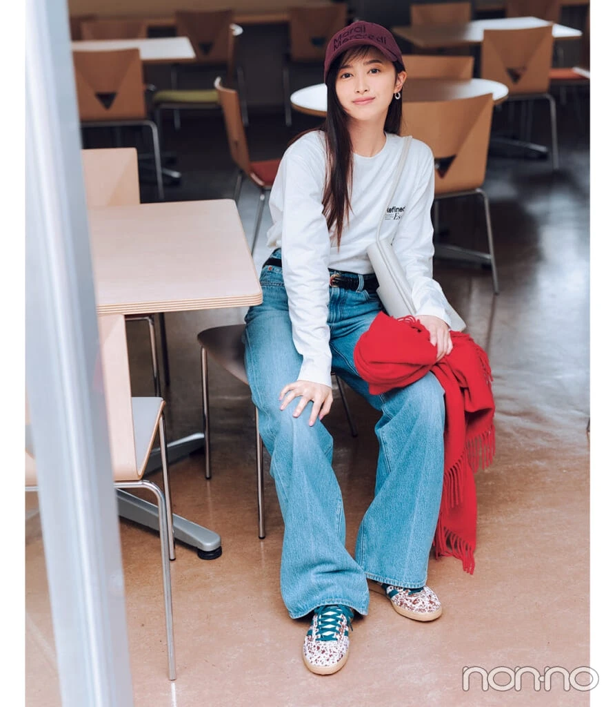 井上和のカジュアルDAYはひとクセ小物でこなれ感UPした垢抜けコーデ
