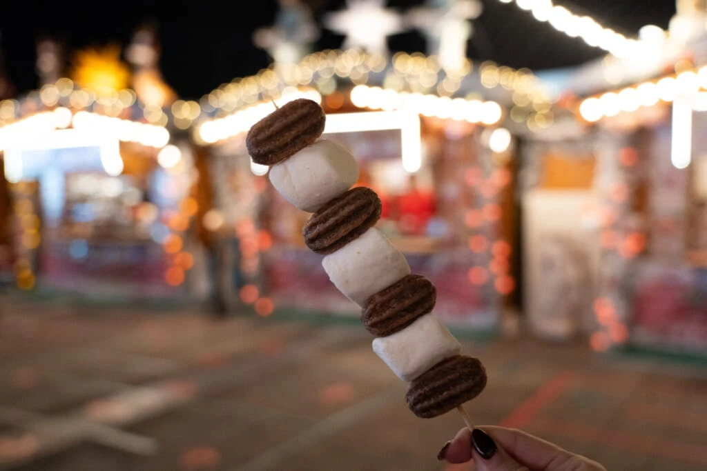 東京スカイツリータウン　クリスマスマーケット　チョコレートマシュマロチュロス