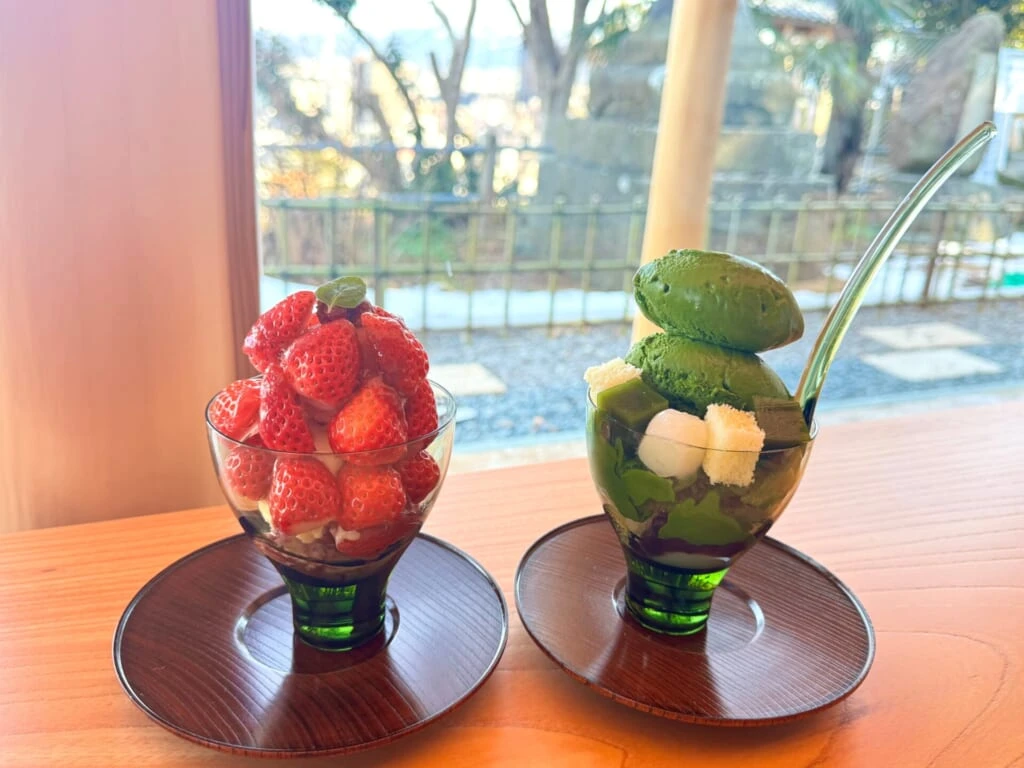 無碍山房 福井　いちごパフェと濃い抹茶パフェ