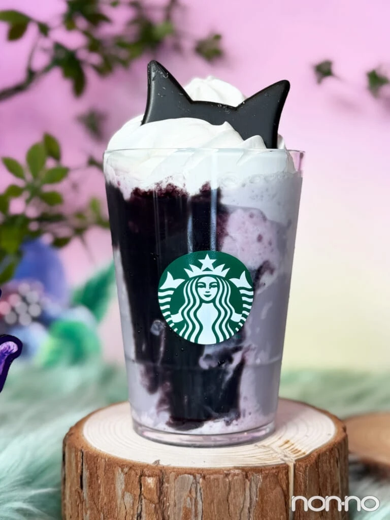 黒猫耳のブラックベリー ヨーグルト フラペチーノ®