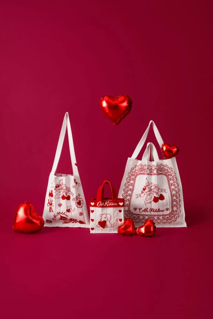 Cath Kidston(キャス キッドソン)×KNT365 バレンタインアートのレッドシリーズ