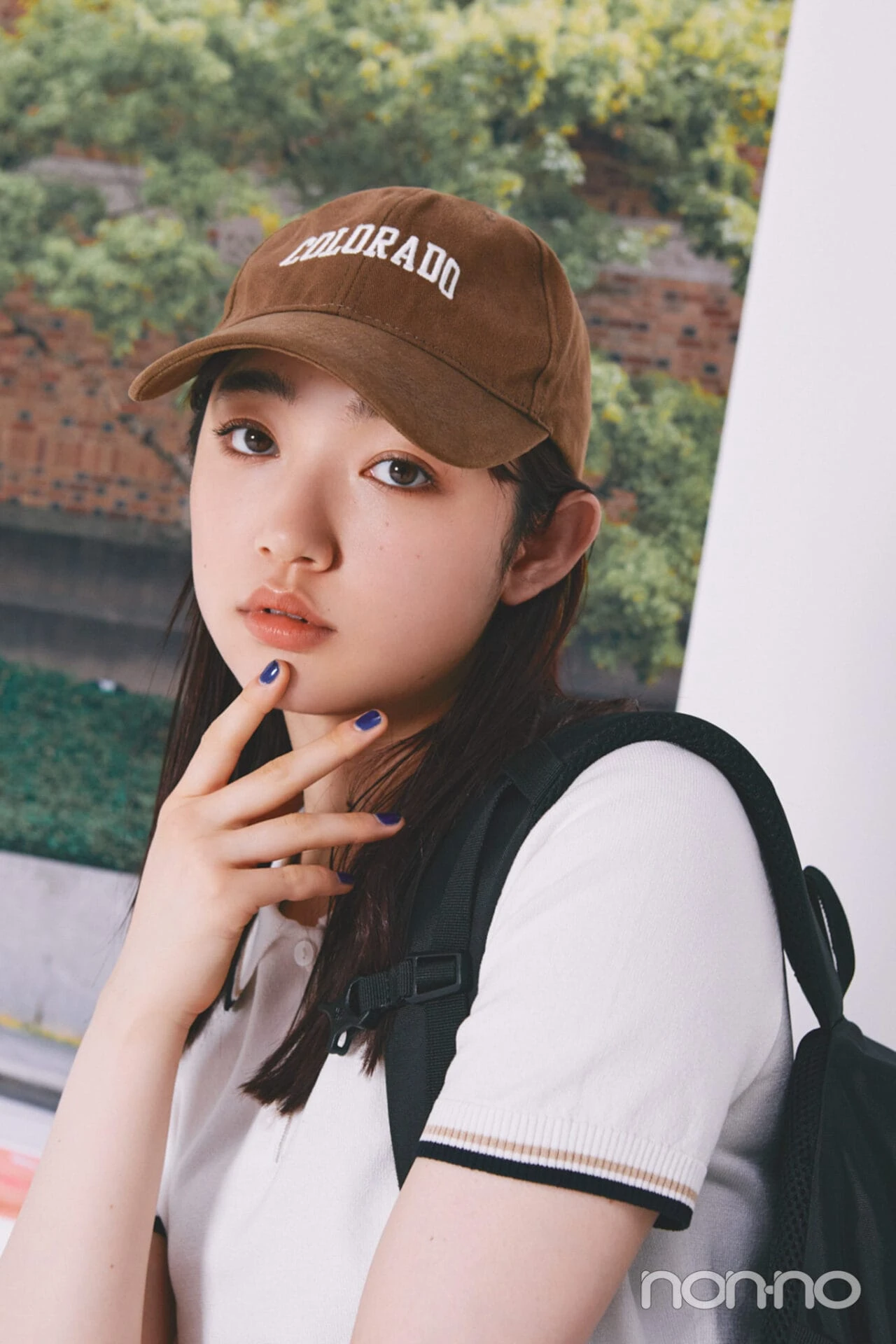 茶色いキャップを被った小宮山莉渚