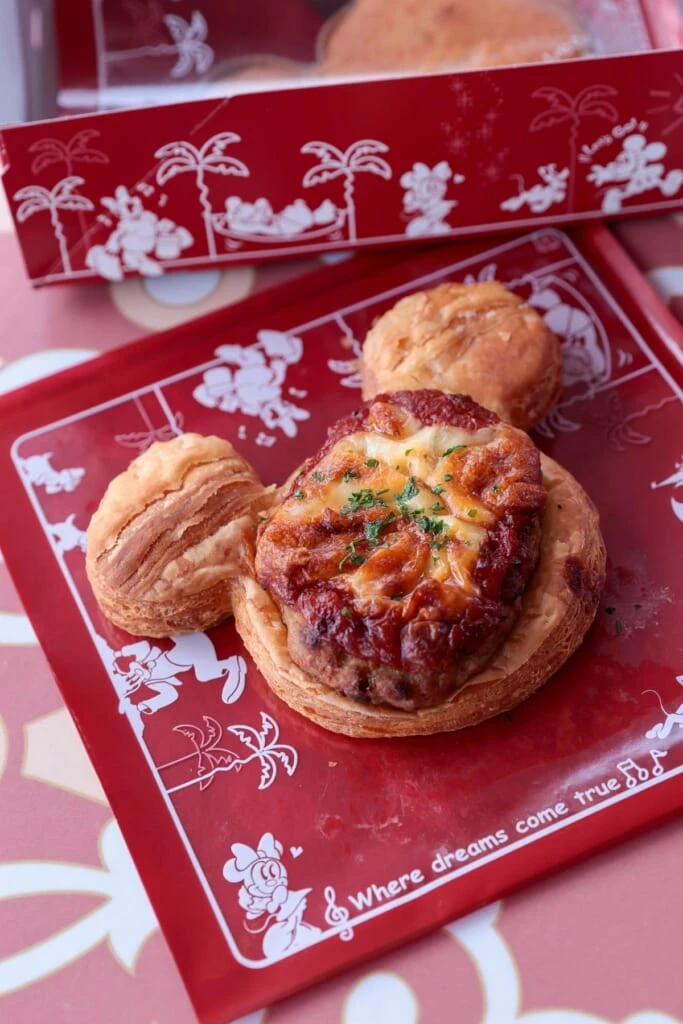 「チーズハンバーグデニッシュ」