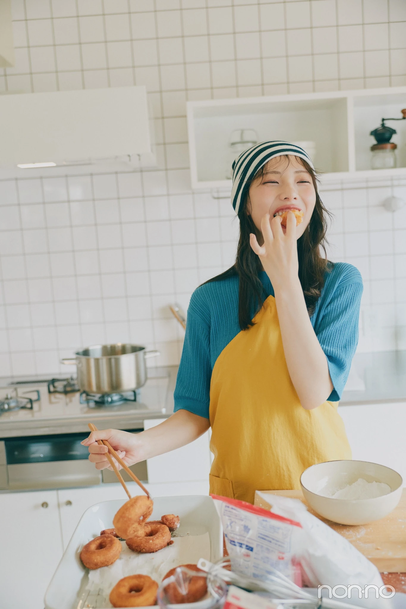 菊地姫奈のひなでぃぐ。第14回ドーナツをつまみ食いするカット