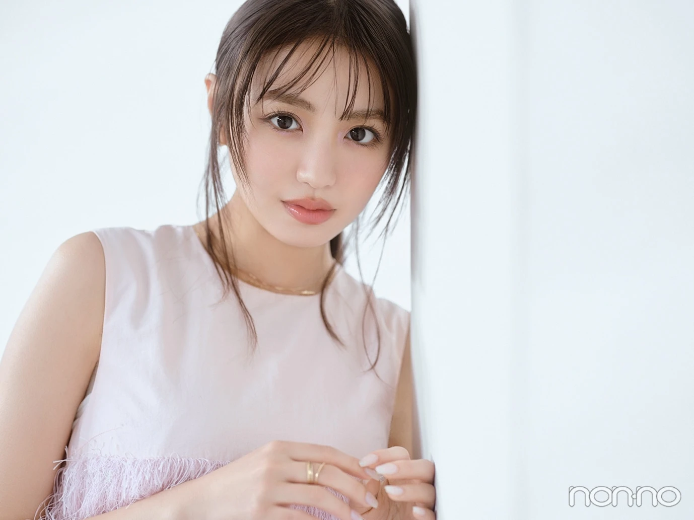 ピンクの服を着た香音の顔の寄り