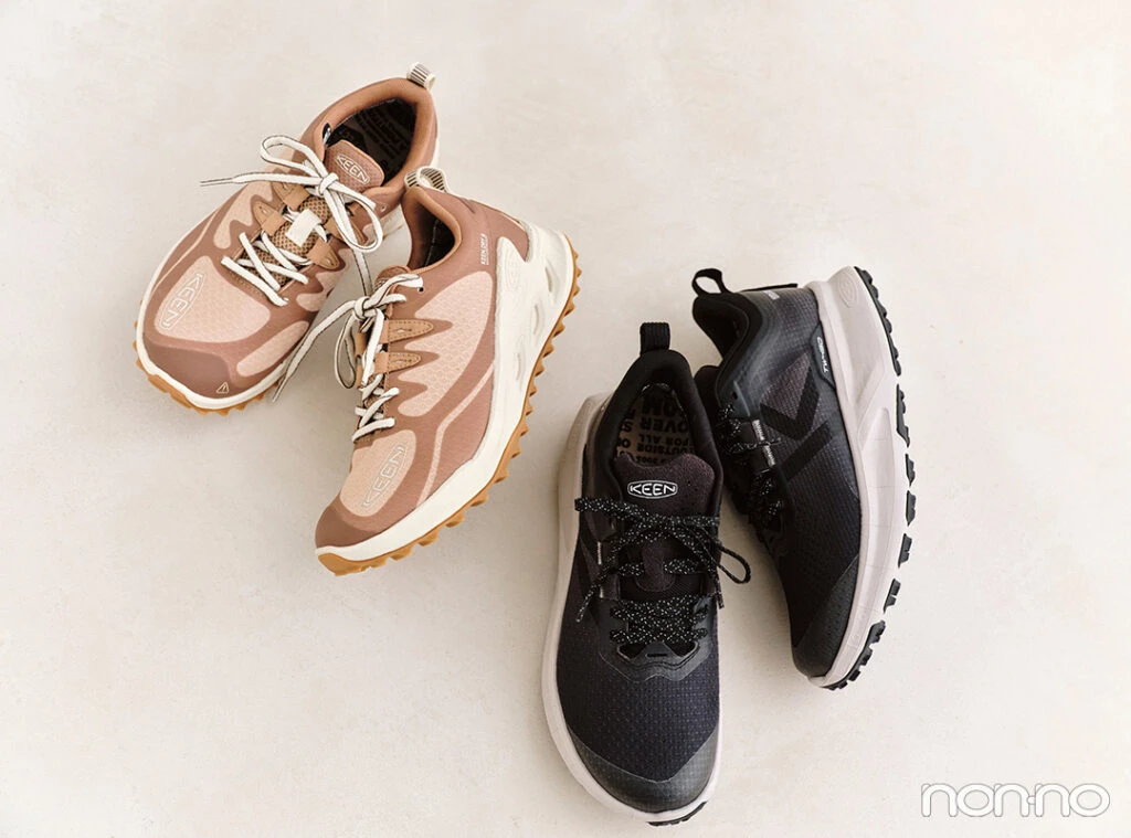 (左)KEEN「ZIONIC」(右)KEEN「WK450」