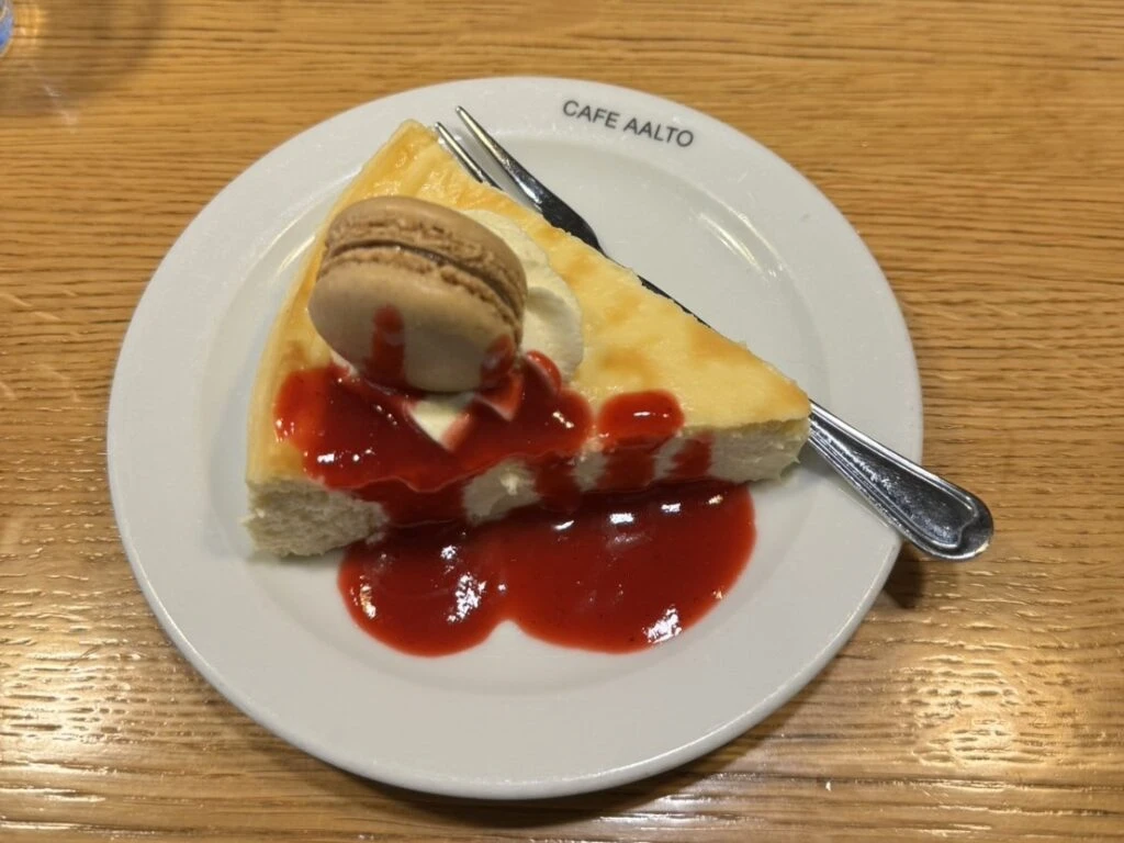 カフェ・アアルトで食べたチーズケーキ