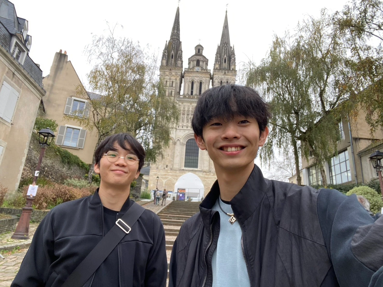 フランス アンジェでの友野一希さんと島田高志郎さん