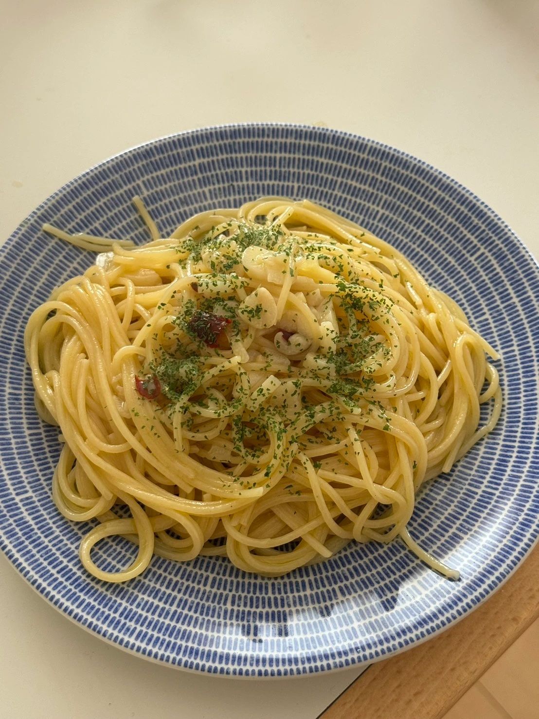 友野一希さんの手料理のオイルスパゲッティ