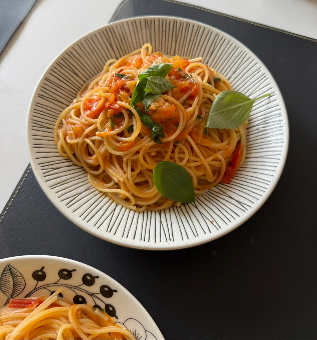 友野一希産のベストバイ:バリラのパスタで作ったトマトパスタ