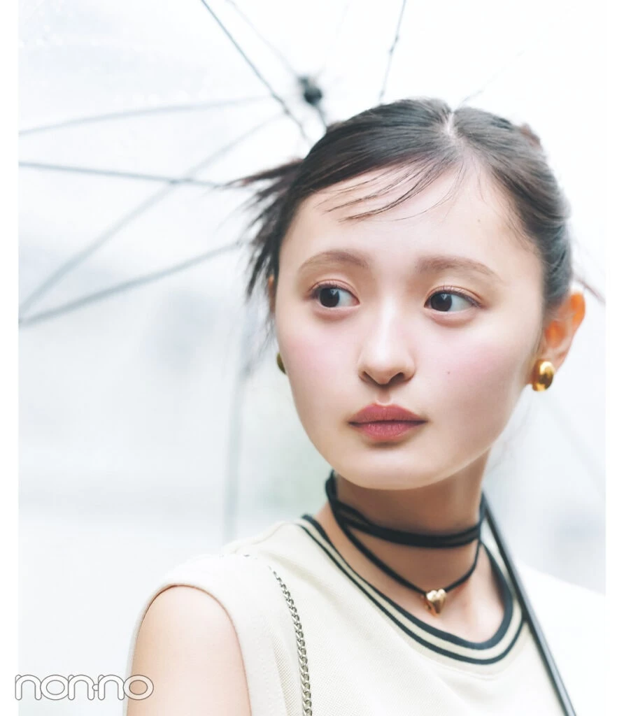 遠藤さくらの、おだんごヘアの正面