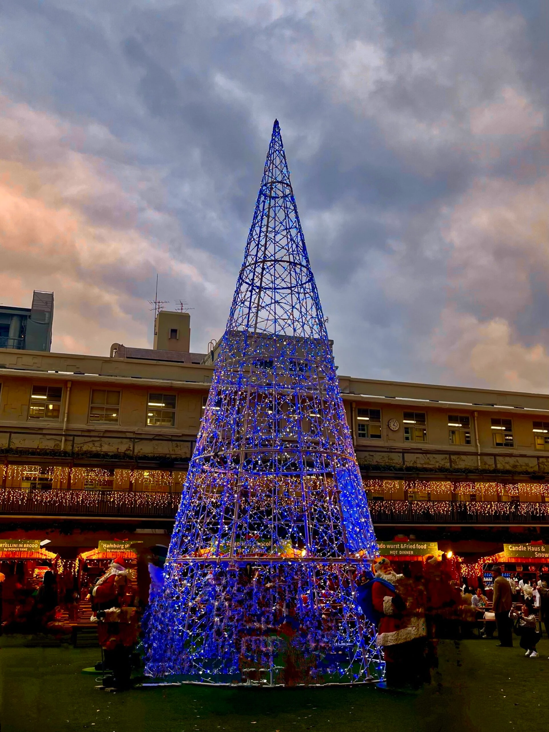 2024年　福岡　大名　クリスマスマーケット
