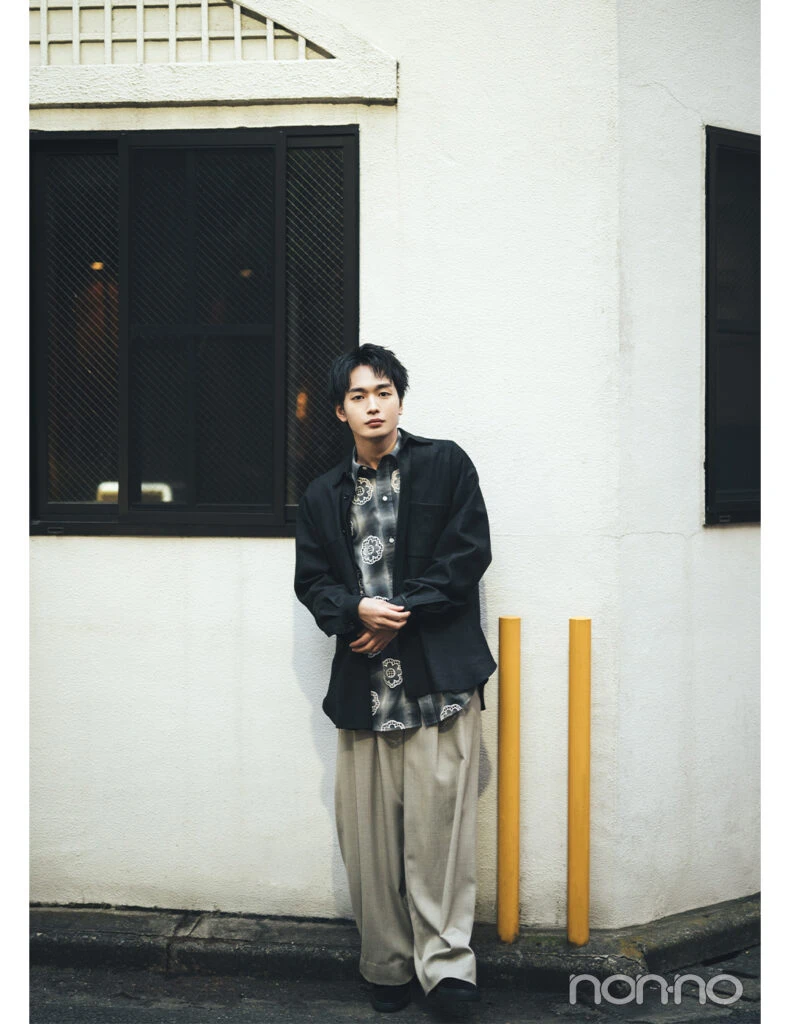 青木柚さんと落ち着く雰囲気のレトロ喫茶でデート_1