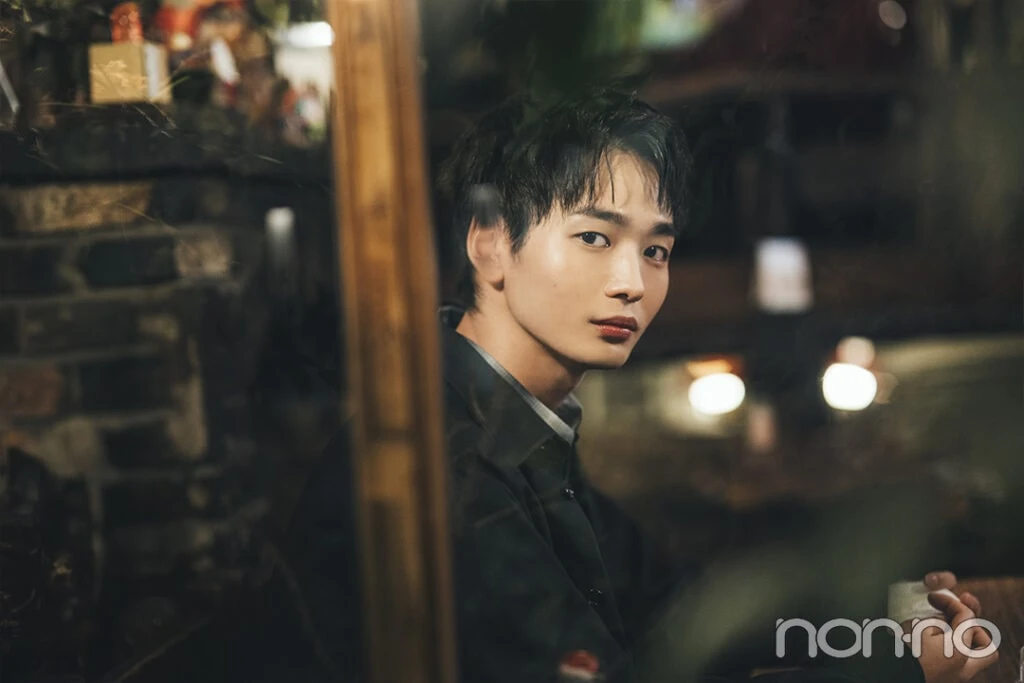 青木柚さんと落ち着く雰囲気のレトロ喫茶でデート_5