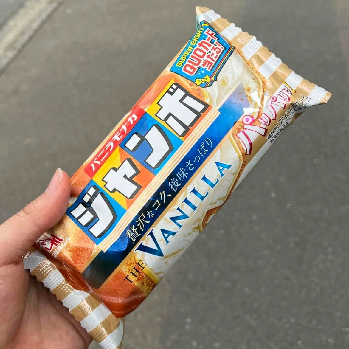 バニラモナカジャンボ
