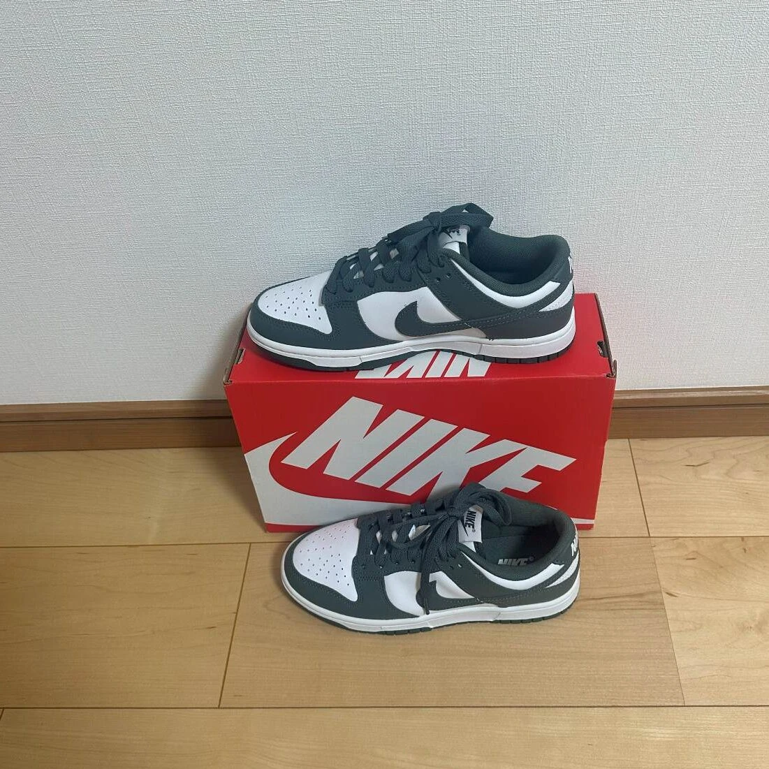 上から撮ったスニーカー