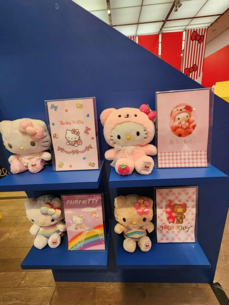 ハローキティ展 展示 ベビーキティ 日焼けキティ