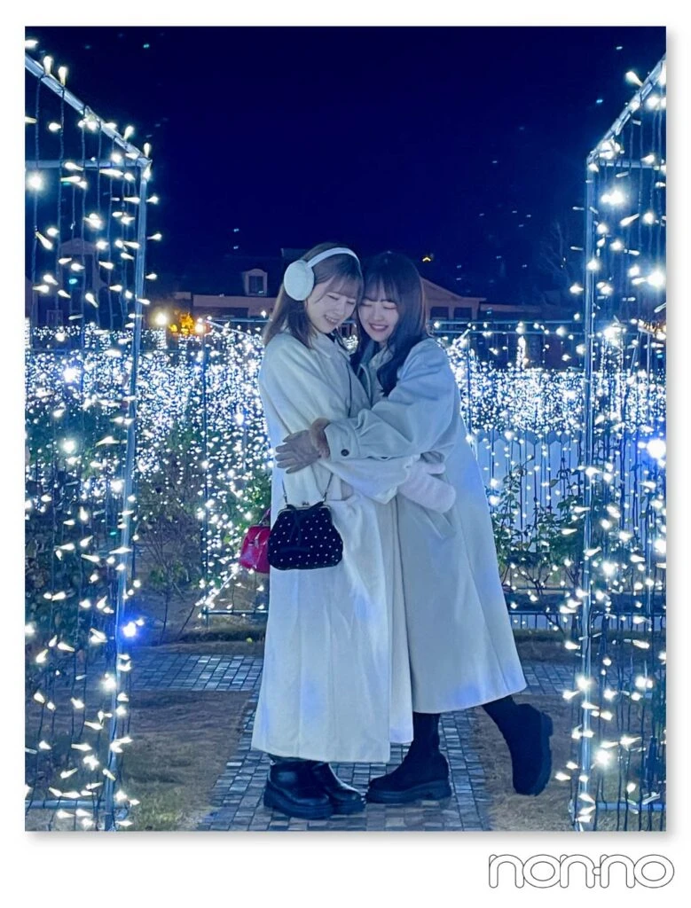 ハウステンボスの夜のバラ園で撮った写真