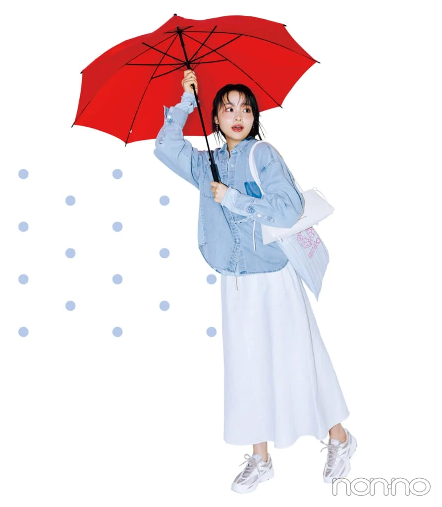 気温20度の日の服装:テック服を使った雨の日のコーデ