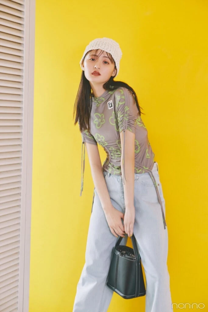 遠藤さくらのトランスフォームTシャツの寄り