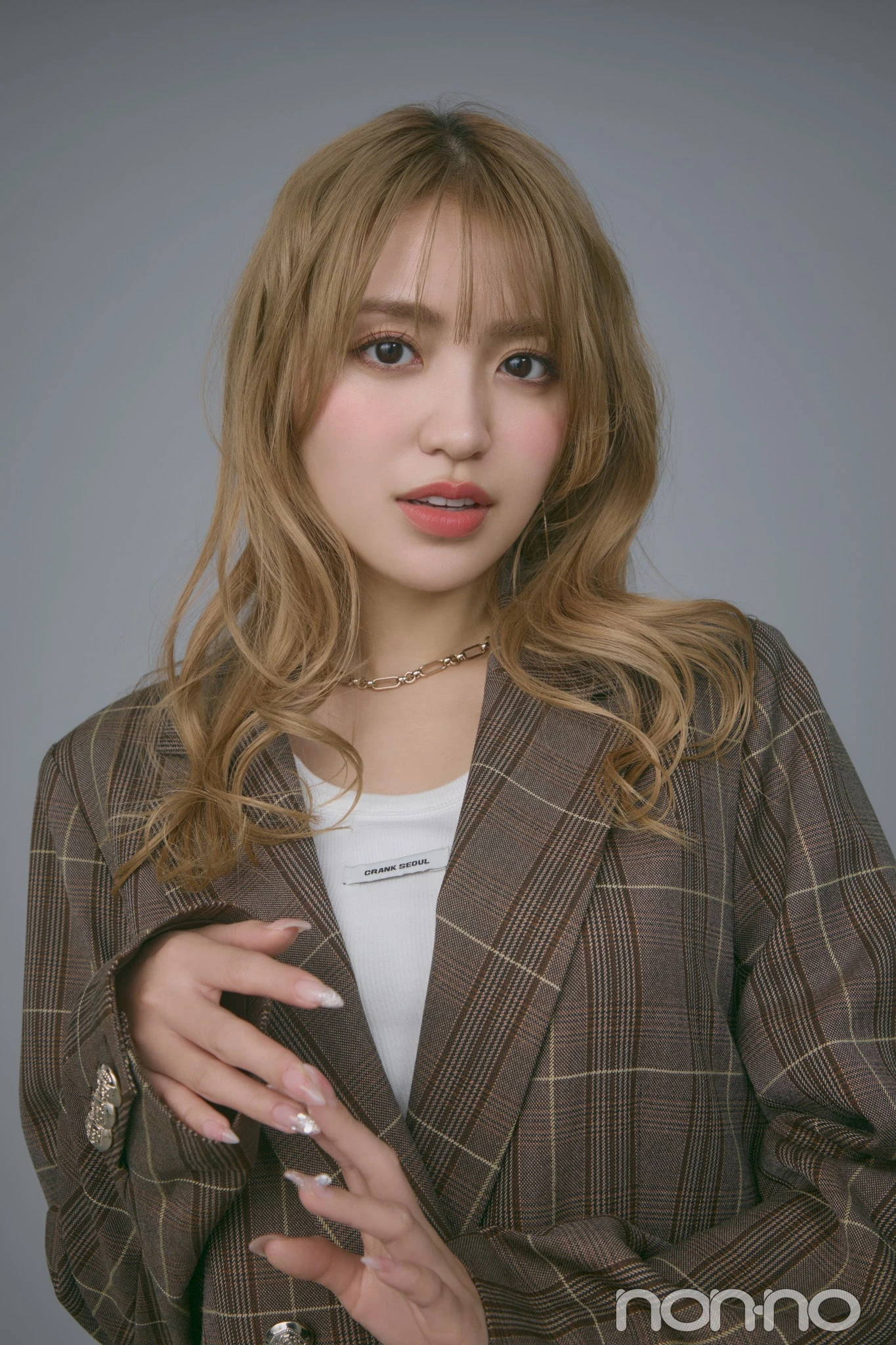 32mmのヘアアイロンで大人ミックス巻き