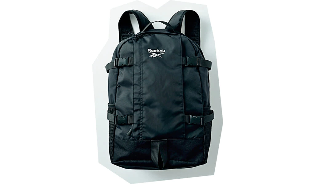 機内持ち込みバッグにおすすめのReebokの黒リュック