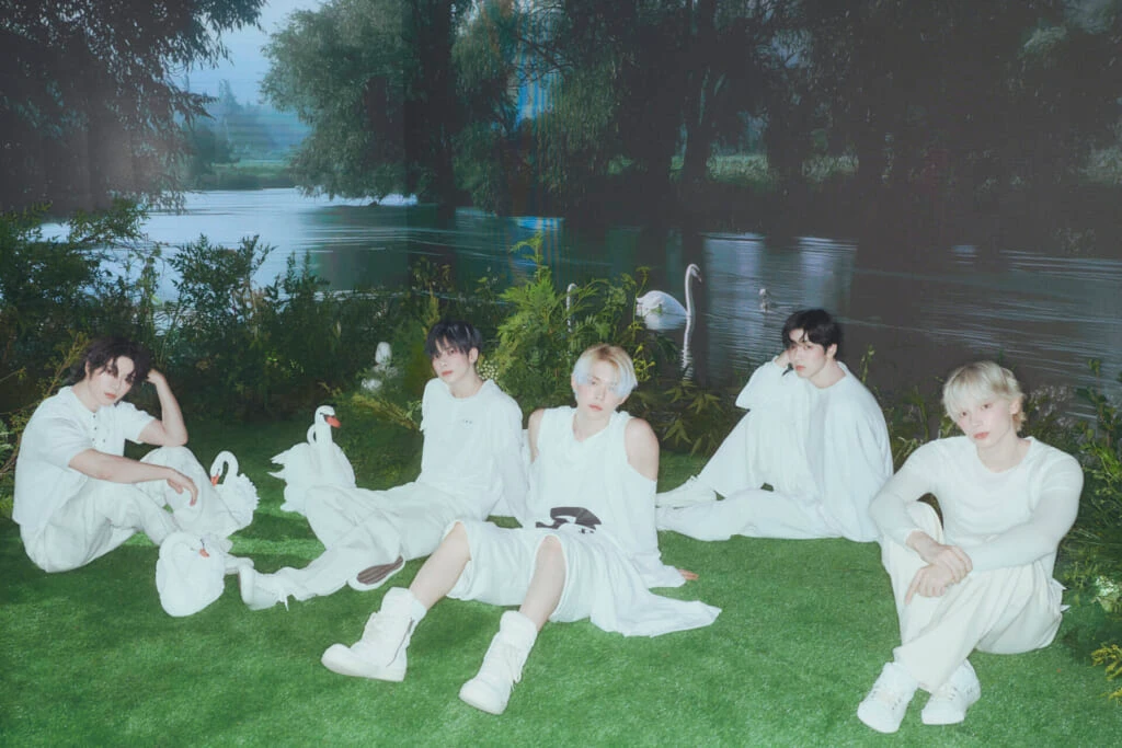 TOMORROW X TOGETHER（TXT）『Starkissed』ビジュアル