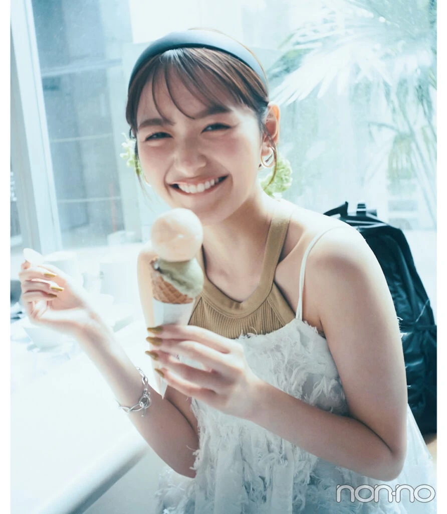 レイ ビームスの白のジャケットキャミ